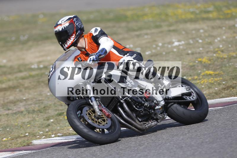 /37 09.08.2026  Pluess Motosport ADR/Freies Fahren/33